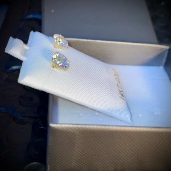 14K Gold Crystal Earrings - Picture 3 of 4